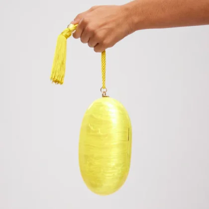 BOMBON LIMÓN - Bolso efecto nacarado amarillo MIOH
