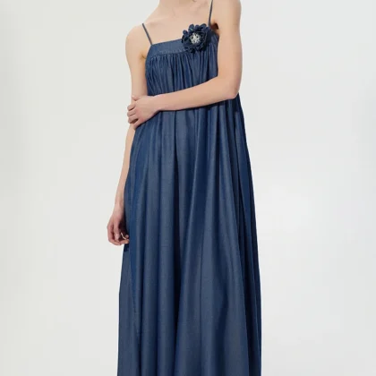 Maxi vestido denim tirantes flor BSB