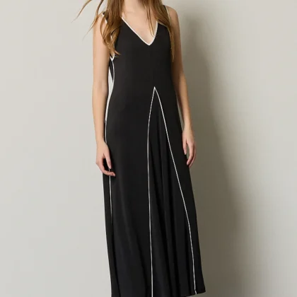 Vestido maxi negro punto detalles contraste BSB