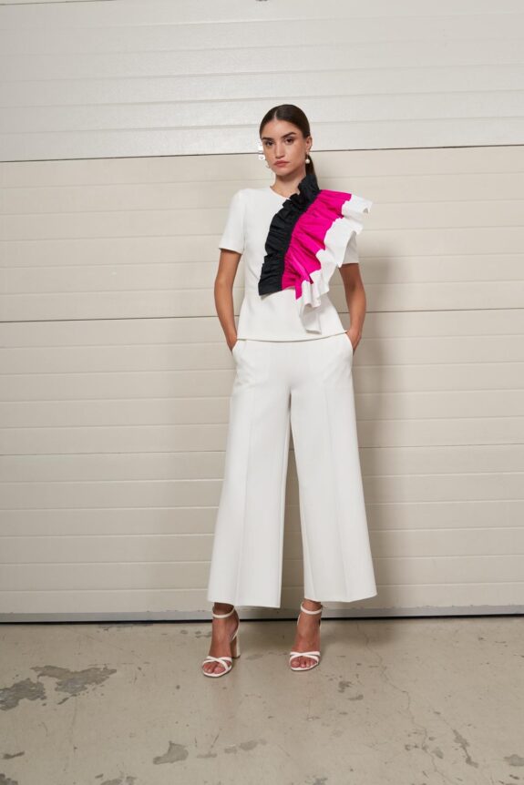 CONJUNTO blanco pantalon y camiseta onda negra y rosa MOSKADA